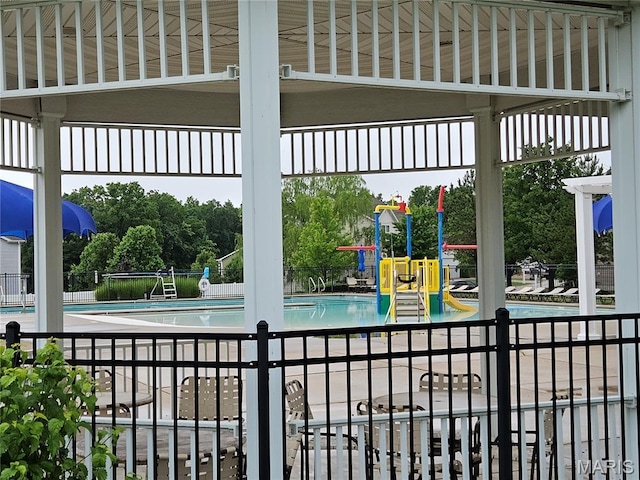 1751 Briarmanor Dr, Lake St Louis, MO 63367 - community pool with a playground