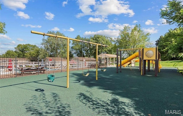 811 Wendevy Ct, Ballwin, MO 63011 - view of community play area