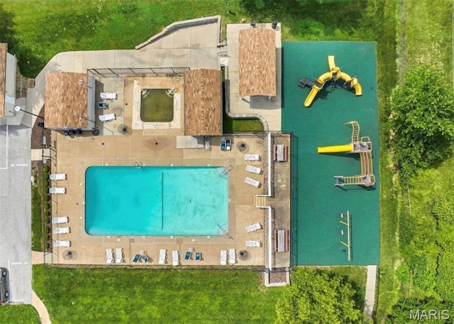 811 Wendevy Ct, Ballwin, MO 63011 - drone / aerial view of a pool area