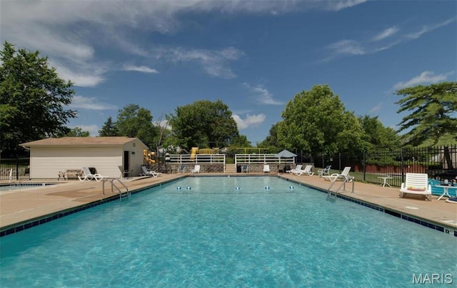 811 Wendevy Ct, Ballwin, MO 63011 - community pool with a patio area