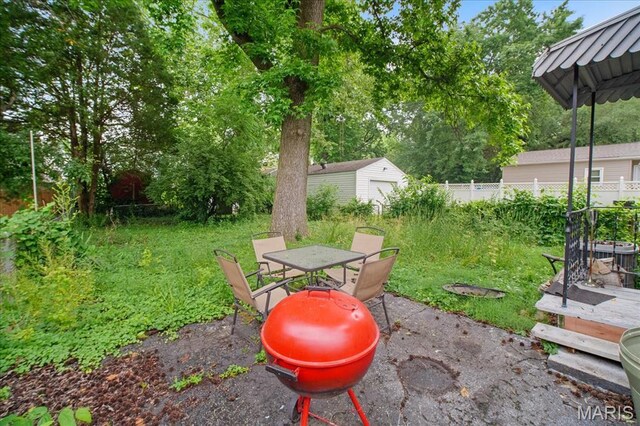 135 Anabel Ave, Saint Louis, MO 63135 - view of yard with outdoor dining area and a patio