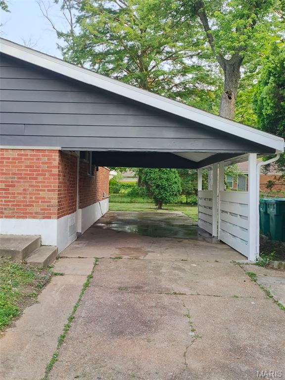2228 Lovett Dr, Saint Louis, MO 63136 - photo 16