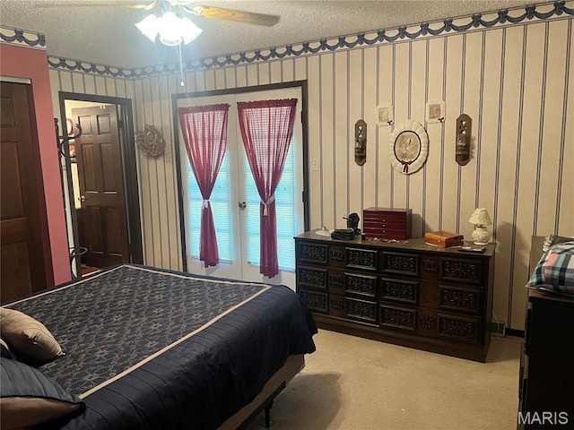 32 Bobwhite Ln, Troy, MO 63379 - carpeted bedroom featuring a textured ceiling and wallpapered walls