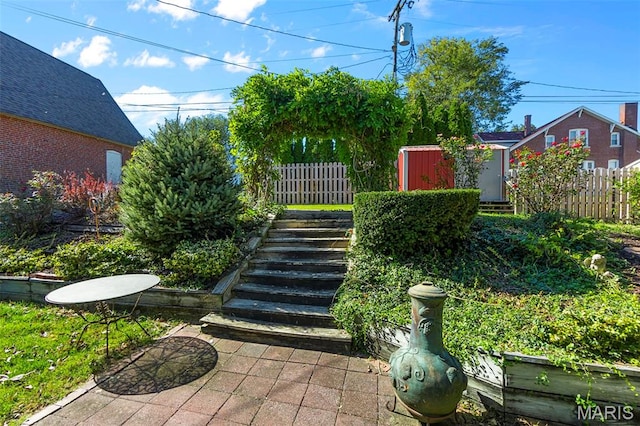 309 S Spanish Cpe, Girardeau, MO 63701 - view of yard with stairway