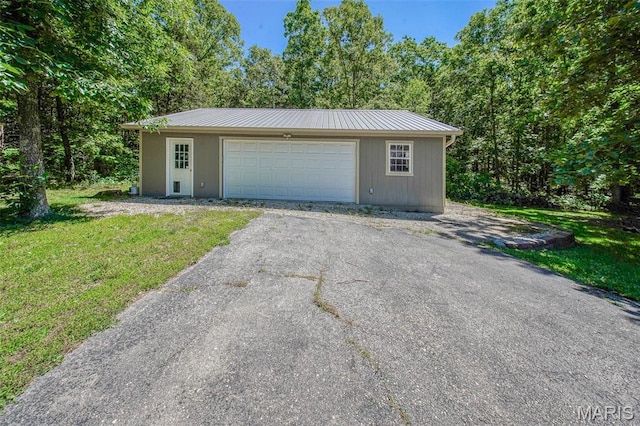 10660 Fawn Rdg, Rolla, MO 65401 - view of detached garage