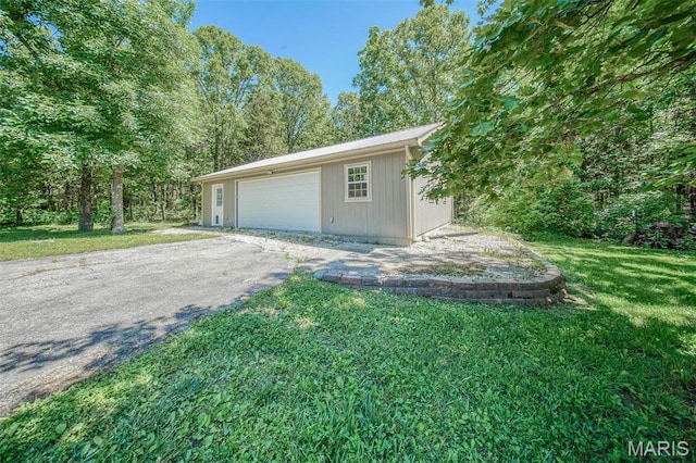 10660 Fawn Rdg, Rolla, MO 65401 - view of detached garage