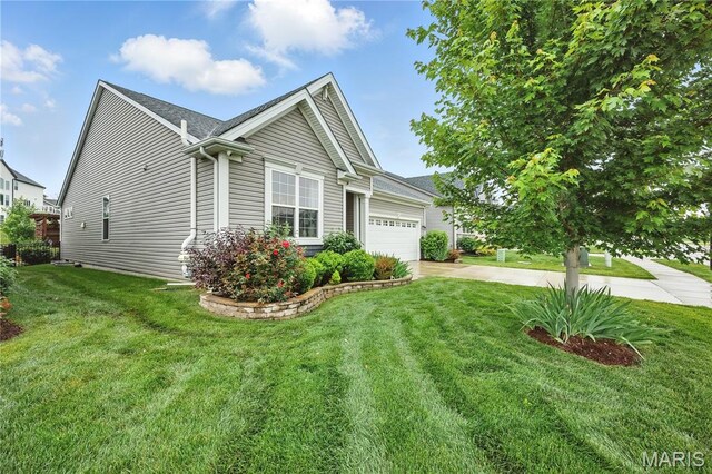 1056 Sandfort Farm Dr, Saint Charles, MO 63301 - photo 2