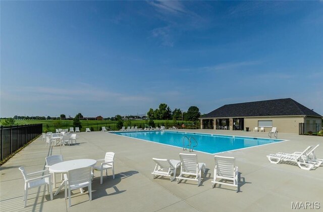 1056 Sandfort Farm Dr, Saint Charles, MO 63301 - photo 38