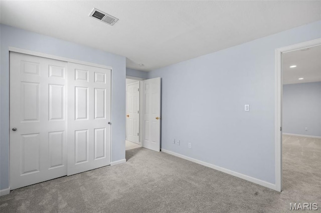 12101 Fahrpark Ln, Saint Louis, MO 63146 - unfurnished bedroom featuring carpet, a closet, and recessed lighting