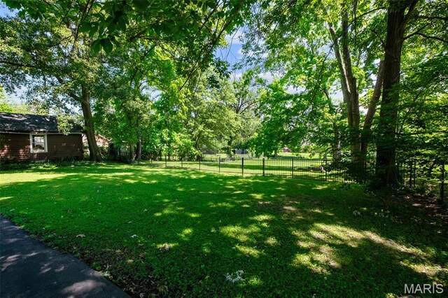 816 S Sappington Rd, Saint Louis, MO 63126