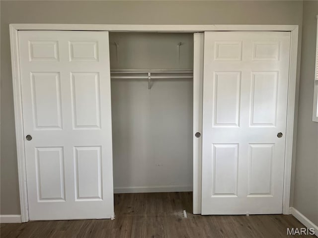 415 Waterford Dr, Florissant, MO 63033 - view of closet