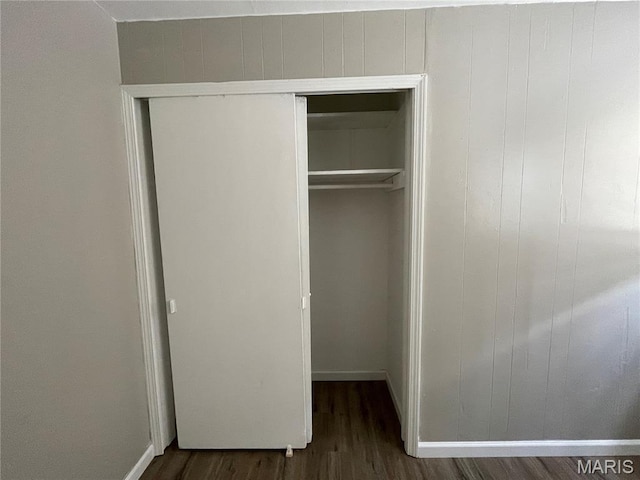 415 Waterford Dr, Florissant, MO 63033 - view of closet