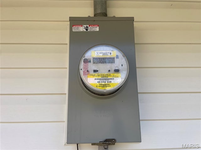 415 Waterford Dr, Florissant, MO 63033 - exterior view of electric meter
