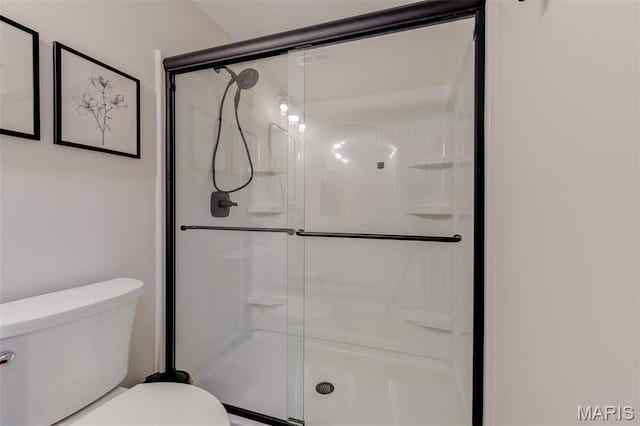 3325 Charlestowne Crossing Dr, Saint Charles, MO 63301 - full bathroom featuring a shower stall