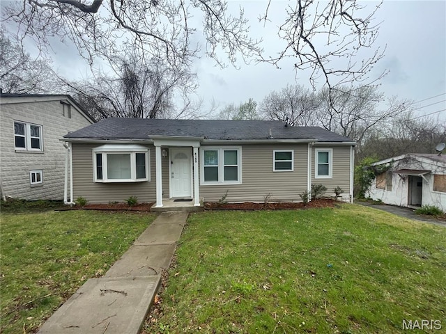 6155 Emerald Ave, Saint Louis, MO 63135 - view of front of house featuring a front yard