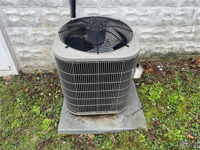 6155 Emerald Ave, Saint Louis, MO 63135 - exterior view of a central AC unit