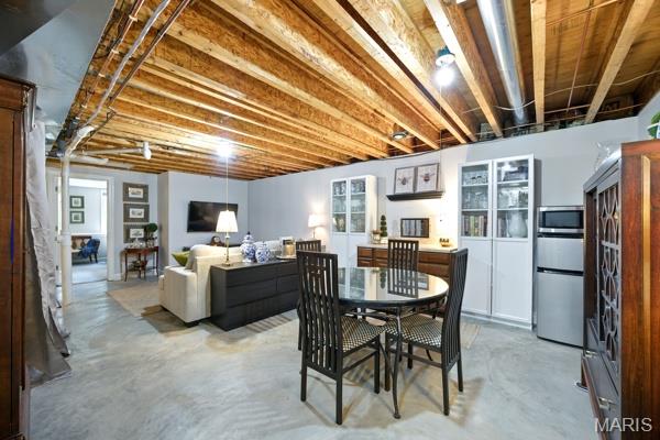 9 Sun Trail, Rise Trail, MO 63050 - dining room with concrete floors