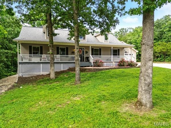 9 Sun Trail, Rise Trail, MO 63050 - cape cod-style house featuring covered porch and a front yard