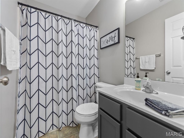 440 Benton Dr Unit L, Saint Peters, MO 63376 - bathroom with vanity, a shower with shower curtain, and tile patterned floors