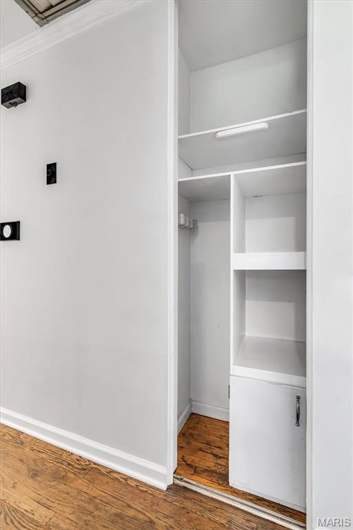 321 Fairview Ct, Ballwin, MO 63021 - view of closet