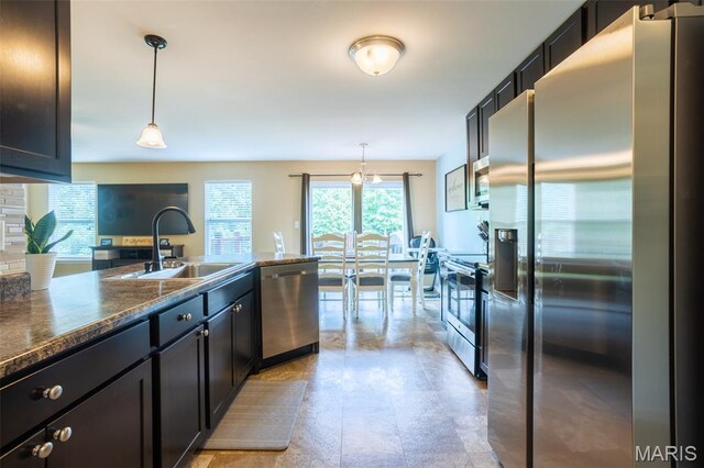112 Village Glen Ct, Wentzville, MO 63385