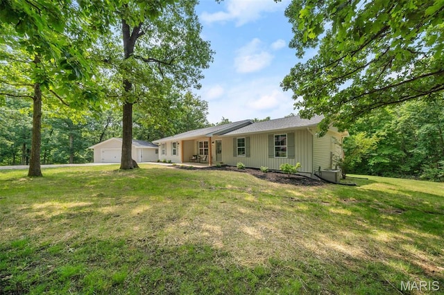 178 Spring Branch Rd, Troy, MO 63379 - rear view of house featuring a yard