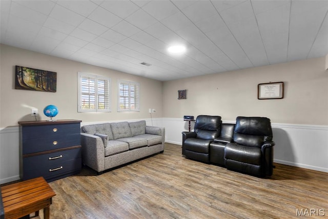 757 N W Ln, Jackson, MO 63755 - living area with wainscoting and wood finished floors