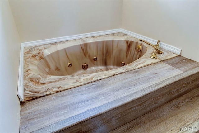 17560 Old Jamestown Rd, Florissant, MO 63034 - full bath with a whirlpool tub