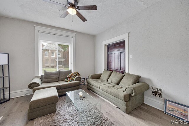 3965 Ashland Ave, Saint Louis, MO 63107