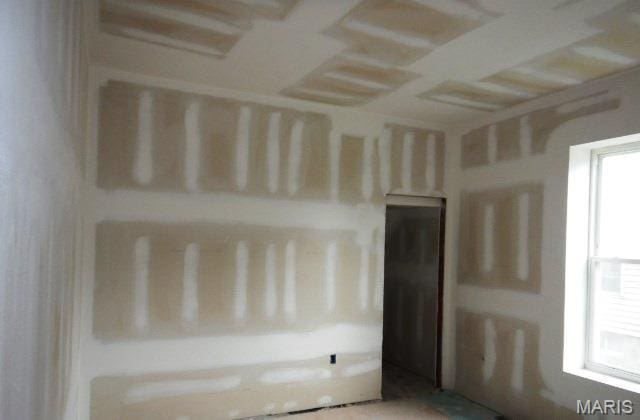 5843 Enright Ave, Saint Louis, MO 63112 - view of spare room