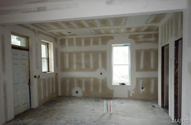 5843 Enright Ave, Saint Louis, MO 63112 - view of unfurnished room