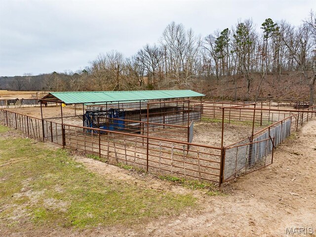 12198 Kitchem Dr, Licking, MO 65542 - horse barn featuring a rural view