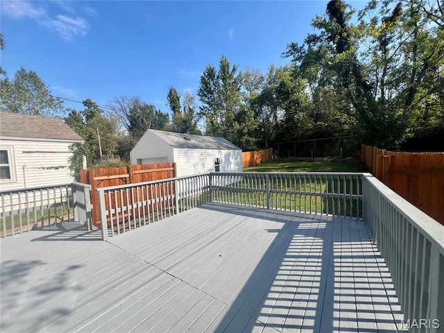 2328 Rockdale Ave, Saint Louis, MO 63121 - view of wooden deck