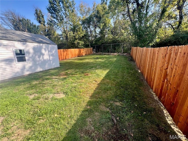 2328 Rockdale Ave, Saint Louis, MO 63121 - view of yard