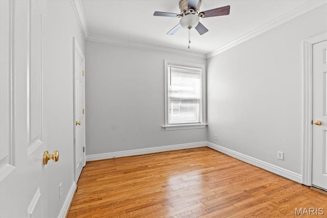 6318 Southwood Ave Unit 1W, Saint Louis, MO 63105 - unfurnished bedroom with light wood-type flooring, baseboards, crown molding, and a ceiling fan