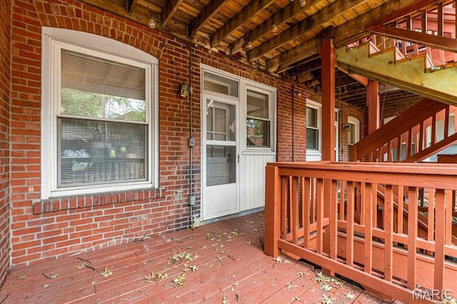 6318 Southwood Ave Unit 1W, Saint Louis, MO 63105 - view of wooden deck