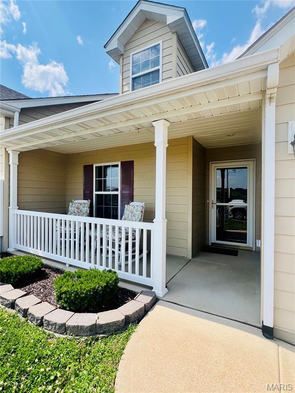 305 Hawk Nest Ct, Union, MO 63084 - entrance to property featuring covered porch