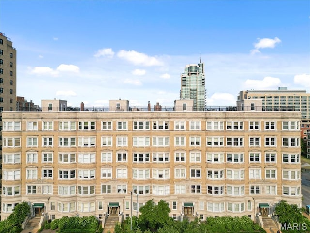 10 N Kingshighway Blvd Unit 2Cs, Saint Louis, MO 63108 - view of property with a city view
