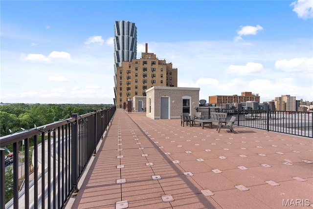 10 N Kingshighway Blvd Unit 2Cs, Saint Louis, MO 63108 - view of patio / terrace