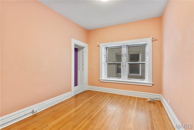 10 N Kingshighway Blvd Unit 2Cs, Saint Louis, MO 63108 - spare room with baseboards and light wood finished floors