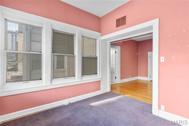10 N Kingshighway Blvd Unit 2Cs, Saint Louis, MO 63108 - carpeted empty room with baseboards