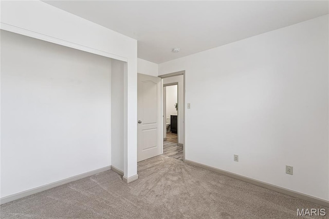 3101 Keelboat Xing, Saint Charles, MO 63301 - unfurnished room with light colored carpet and a smoke detector