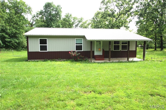672 Jackson Dr, Bismarck, MO 63624 - photo 2