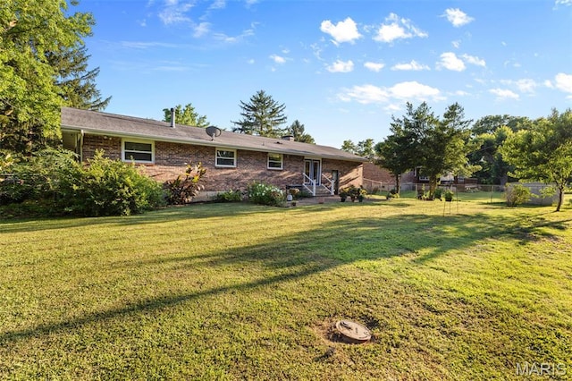 611 Park St, Farmington, MO 63640 - view of yard