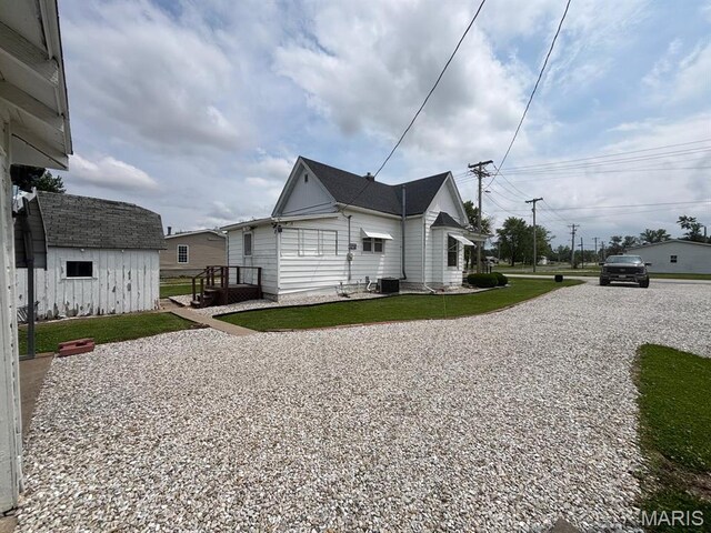 110 E Beech St, Shelbina, MO 63468 - photo 6