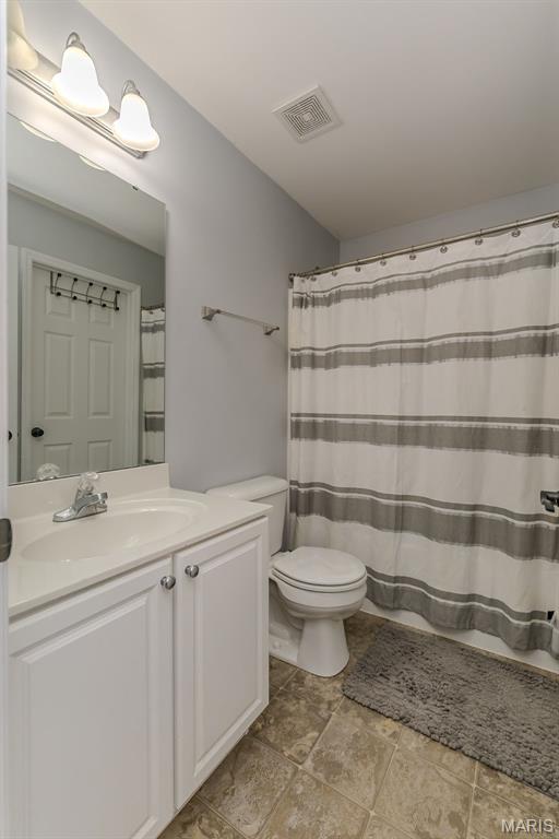 26 Clear Meadows Ct, Ofallon, MO 63366