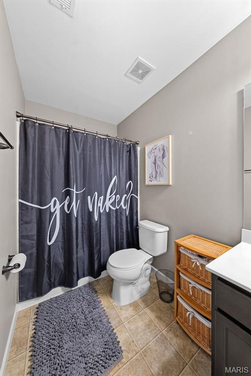 567 Parkgate Dr, Ofallon, MO 63367