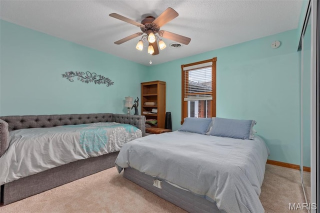 900 Montana St, Gillespie, IL 62033 - bedroom with carpet flooring and ceiling fan