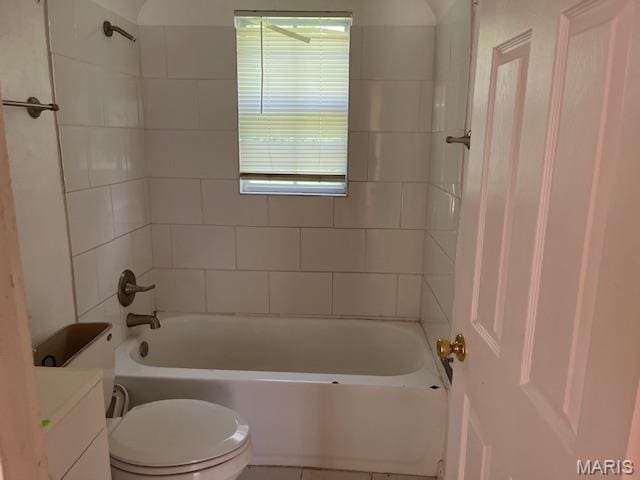 9706 Vickie Pl, Riverview, MO 63136 - bathroom featuring vanity and tub / shower combination