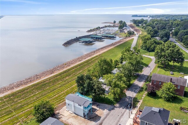 614 Main St, Keyesport, IL 62253 - aerial view of a nearby body of water